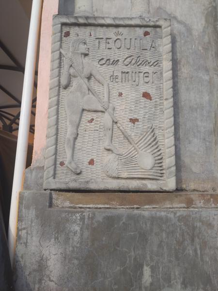 We saw no naked maidens splitting agave roots, but we did see men doing just that with the same tool.