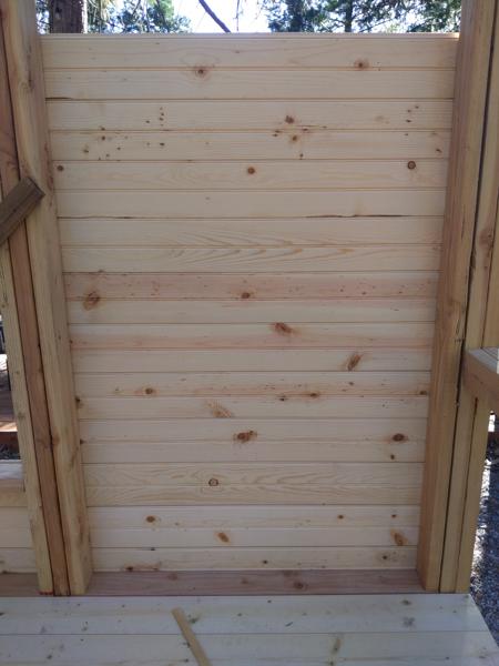 Sheathing interior closeup.